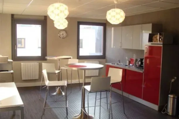 Bureau privé - 59290 - 2 postes - 619€