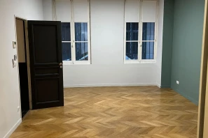 Bureau privé - 33000 - 10 postes - 2700€