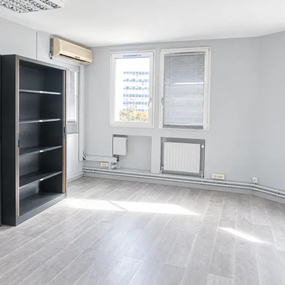 Bureau privé 194 m² 35 postes Coworking Rue de Paris Le Pré-Saint-Gervais 93310 - photo 3