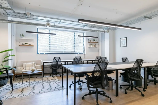 Espace indépendant - 75016 - 170 postes - 80000€