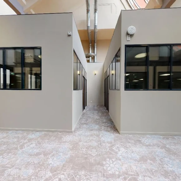 Bureau privé 10 m² 2 postes Coworking Avenue Thiers Nice 06000 - photo 9