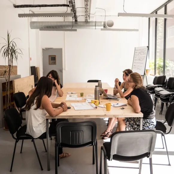 Bureau privé 56 m² 8 postes Coworking Avenue Pasteur Montreuil 93100 - photo 6