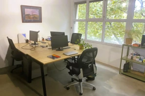 Open Space - 93100 - 3 postes - 230€