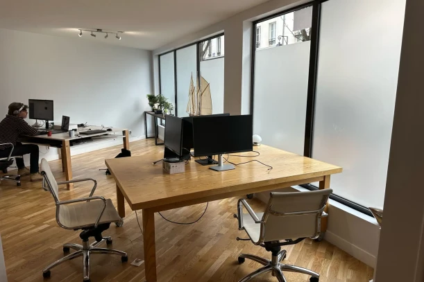 Open Space - 75013 - 3 postes - 290€