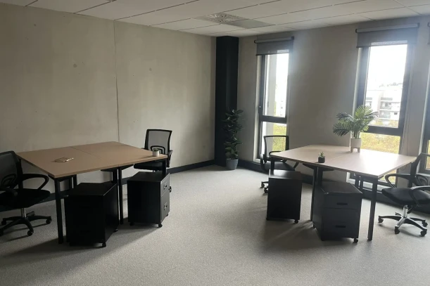 Bureau privé - 34170 - 4 postes - 1725€