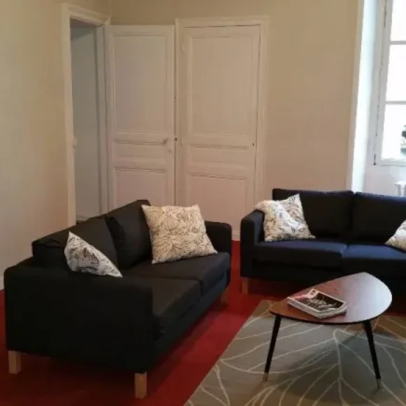 Bureau privé 31 m² 6 postes Location bureau Rue Santeuil Nantes 44000 - photo 5