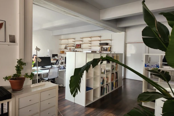 Open Space - 75020 - 2 postes - 290€