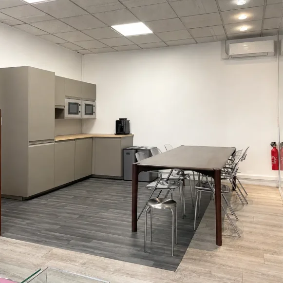 Bureau privé 23 m² 7 postes Location bureau Rue Feydeau Paris 75002 - photo 8