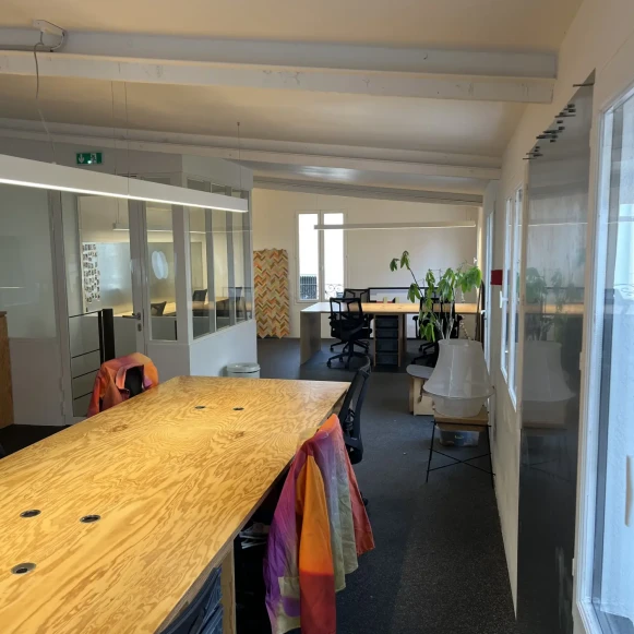 Bureau privé 60 m² 17 postes Coworking Rue de la Révolution Montreuil 93100 - photo 5