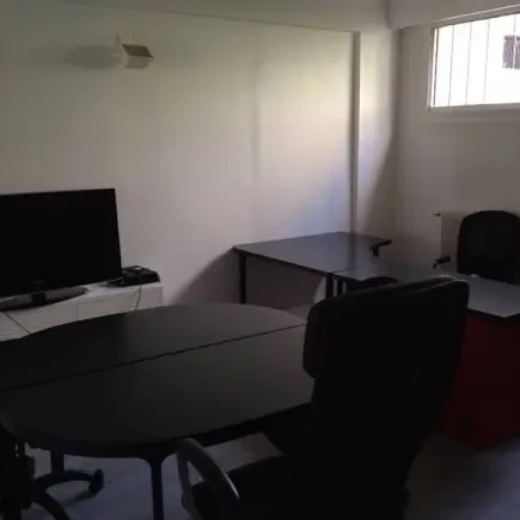 Bureau privé 25 m² 5 postes Location bureau Rue de Lourmel Paris 75015 - photo 12