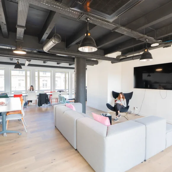 Open Space  40 postes Coworking Rue Nationale Lille 59800 - photo 9