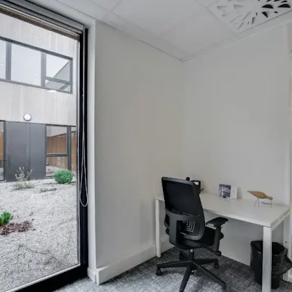 Bureau privé 4 m² 1 poste Location bureau Avenue de la Marne Marcq-en-Barœul 59700 - photo 1