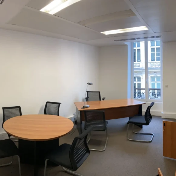 Bureau privé 134 m² 20 postes Coworking Boulevard Malesherbes Paris 75008 - photo 2