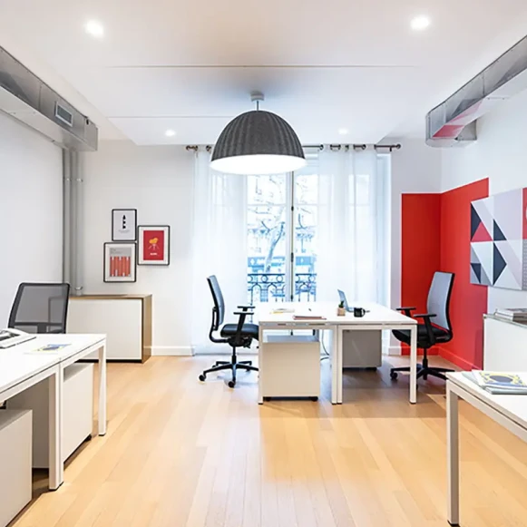 Bureau privé 24 m² 5 postes Coworking Boulevard Voltaire Paris 75011 - photo 1