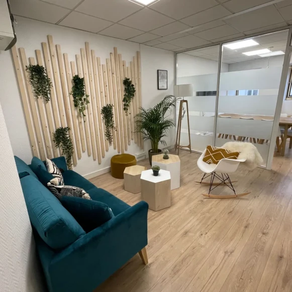 Espace indépendant 56 m² 10 postes Location bureau Rue de l'Échiquier Paris 75010 - photo 1