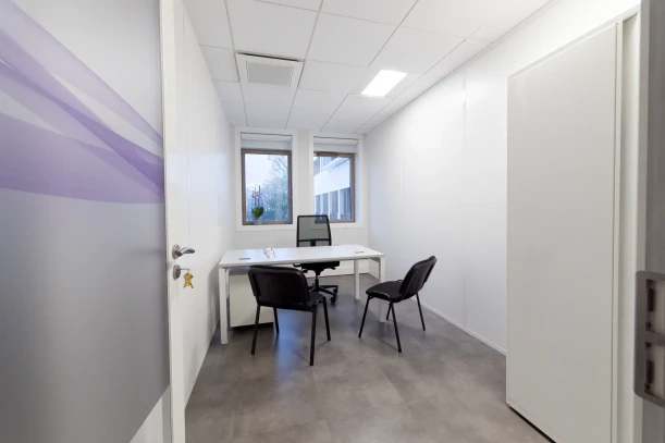 Bureau privé - 94000 - 2 postes - 950€