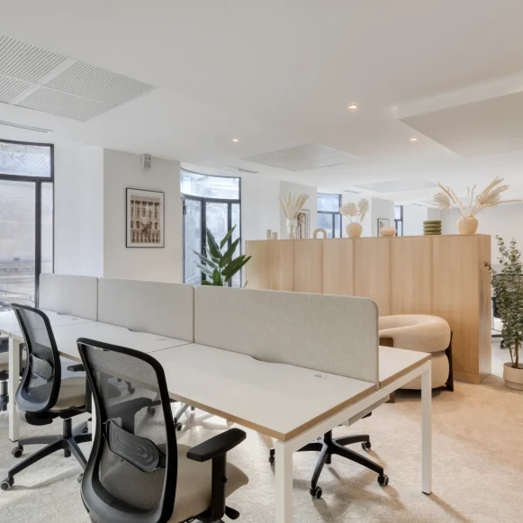 Espace indépendant 380 m² 48 postes Location bureau Rue de Provence Paris 75008 - photo 11