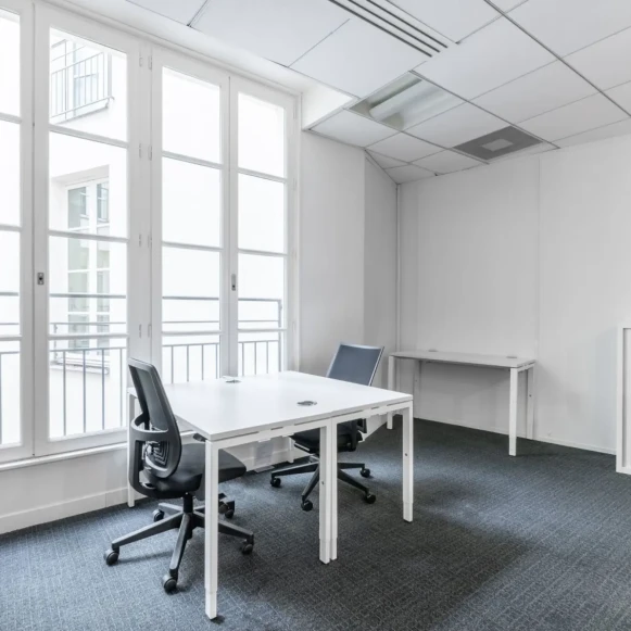 Bureau privé 10 m² 2 postes Coworking Rue de Vaugirard Paris 75006 - photo 1