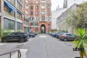 Espace indépendant - 75010 - 80 postes - 35000€