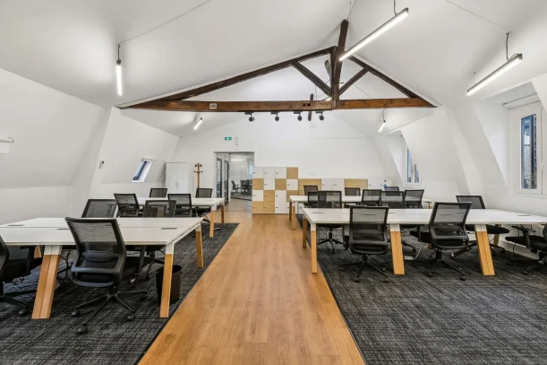 Espace indépendant - 75011 - 48 postes - 28000€