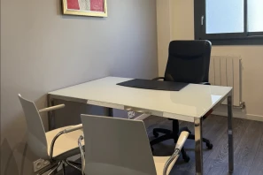 Bureau privé - 92300 - 1 poste - 590€