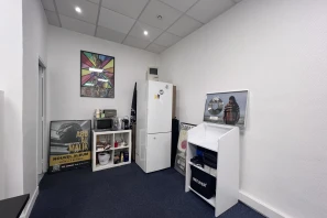 Open Space - 75002 - 8 postes - 400€