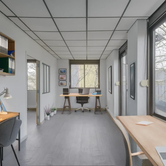 Bureau privé 23 m² 5 postes Location bureau Rue René Cassin Massy 91300 - photo 2
