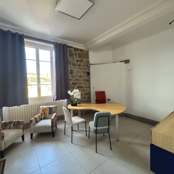 Bureau privé 21 m² 1 poste Location bureau Rue Jean Jaurès Limoges 87000 - photo 1
