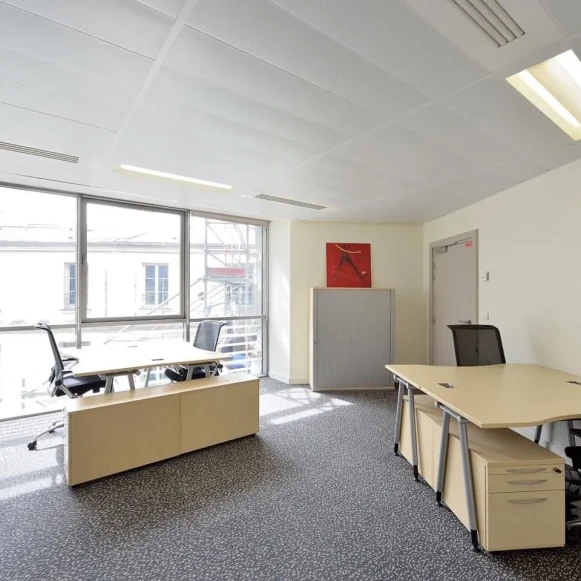 Bureau privé 4 m² 1 poste Coworking Rue de Londres Paris 75008 - photo 10