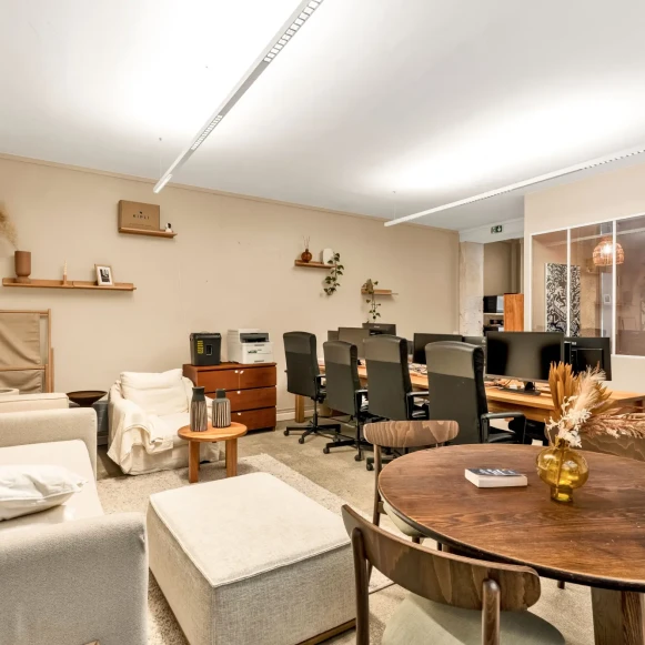 Espace indépendant 117 m² 24 postes Coworking Rue Beautreillis Paris 75004 - photo 2