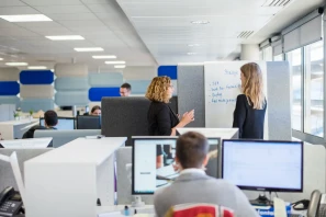 Open Space - 33300 - 12 postes - 350€