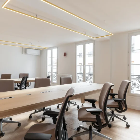 Espace indépendant 300 m² 48 postes Location bureau Boulevard de Sébastopol Paris 75001 - photo 6