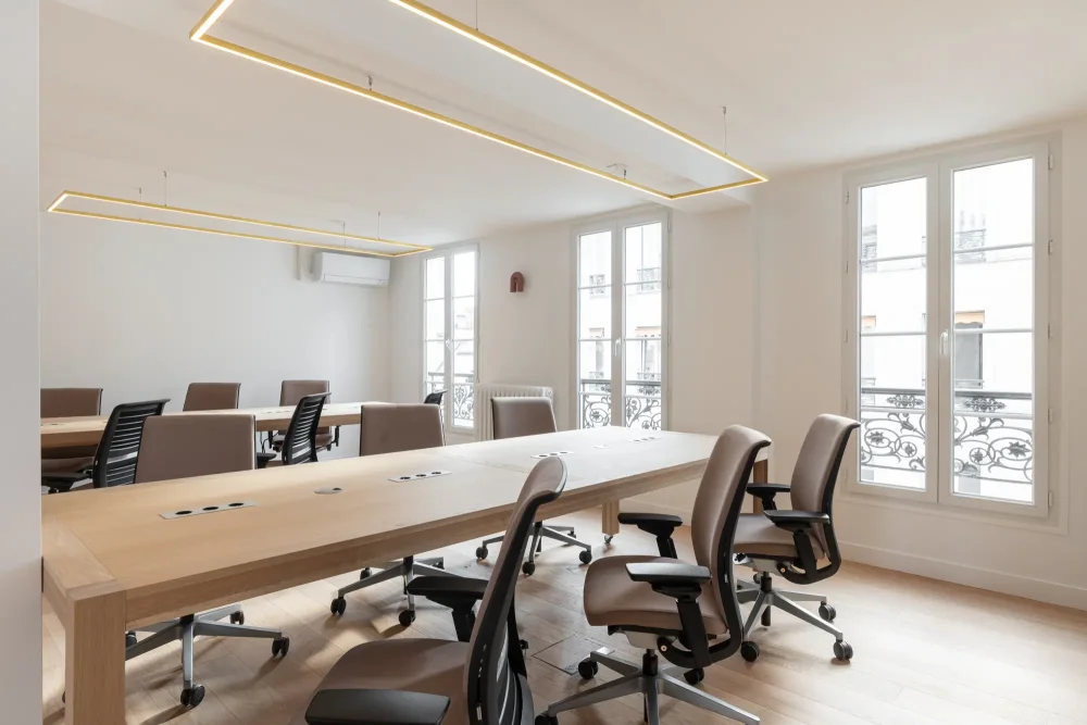 Espace indépendant - 75001 - 48 postes - 30000€