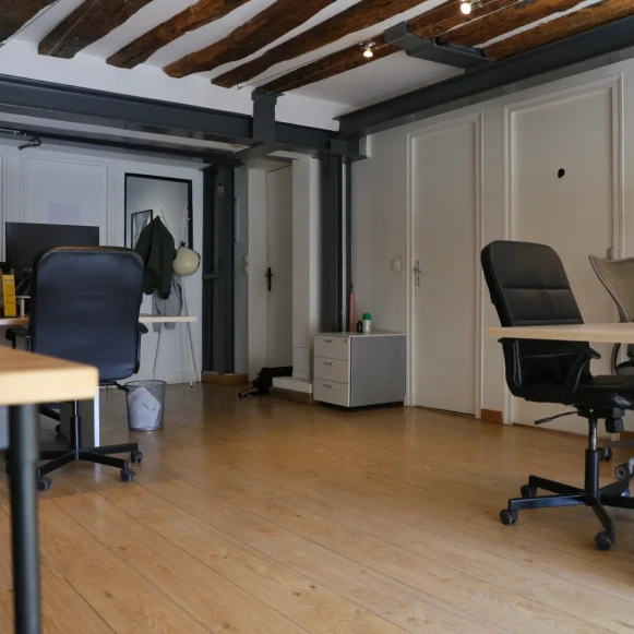 Bureau privé 40 m² 10 postes Location bureau Rue Beauregard Paris 75002 - photo 1