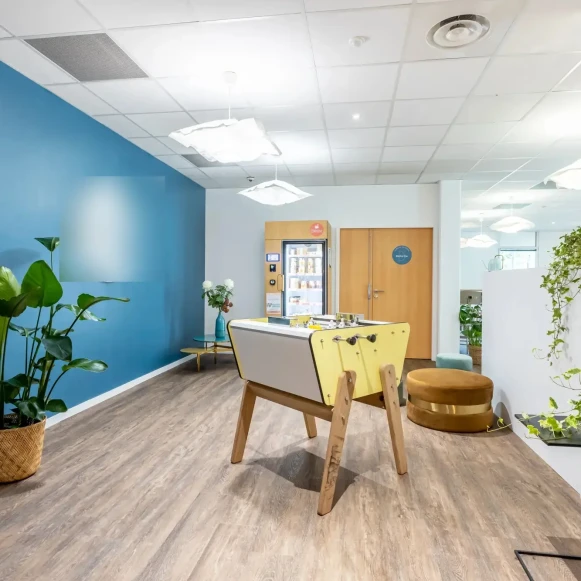 Bureau privé 14 m² 4 postes Coworking Rue Jacques Daguerre Nantes 44300 - photo 3