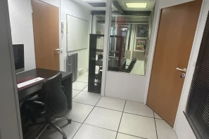 Bureau privé - 92110 - 3 postes - 700€