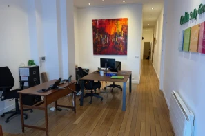 Espace indépendant - 75004 - 22 postes - 6950€