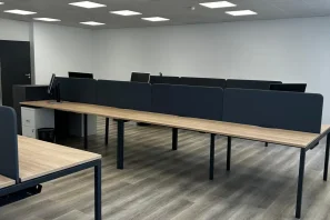 Bureau privé - 93330 - 25 postes - 2500€