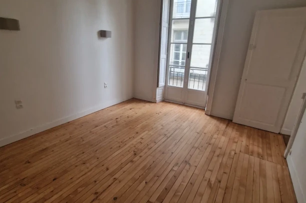 Bureau privé - 44000 - 4 postes - 1200€