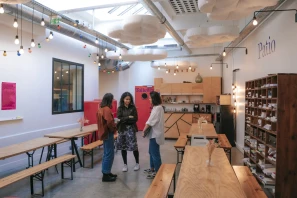 Open Space - 75018 - 1 poste - 299€