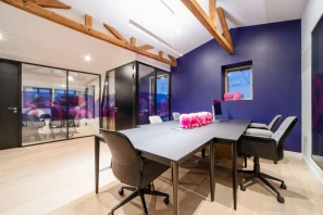 Espace indépendant - 59800 - 18 postes - 8400€