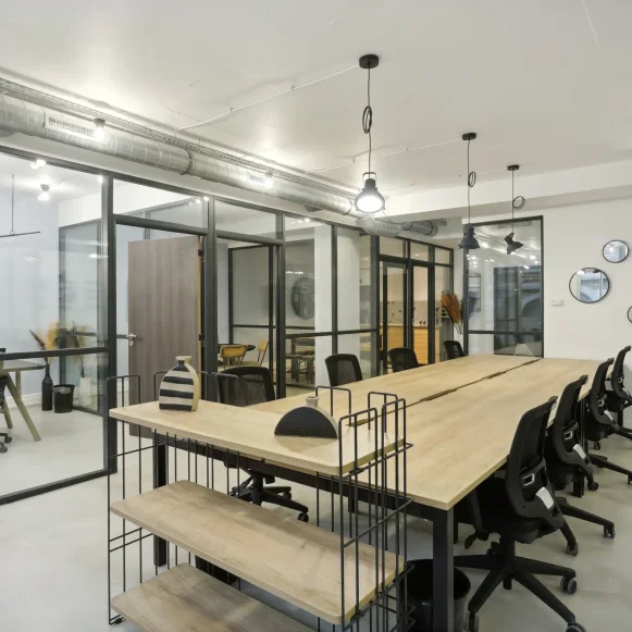 Espace indépendant 124 m² 16 postes Coworking Rue de Douai Paris 75009 - photo 3