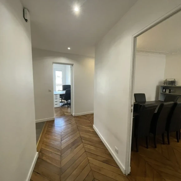 Bureau privé 20 m² 5 postes Location bureau Boulevard de Sébastopol Paris 75001 - photo 7