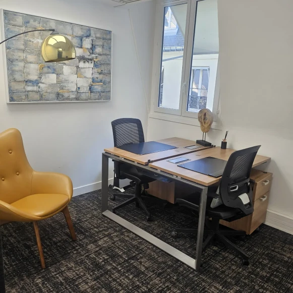 Bureau privé 9 m² 2 postes Coworking Avenue Kléber Paris 75016 - photo 1