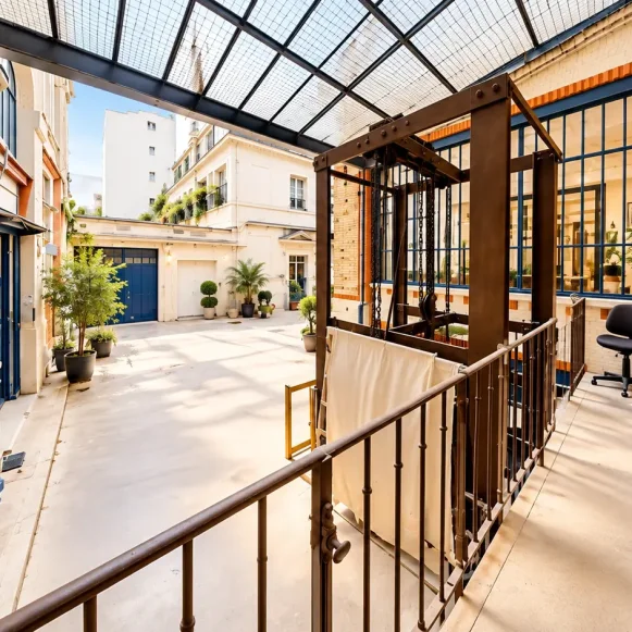 Bureau privé 22 m² 5 postes Coworking Rue Martel Paris 75010 - photo 3