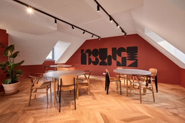 Bureau privé - 75009 - 6 postes - 6420€