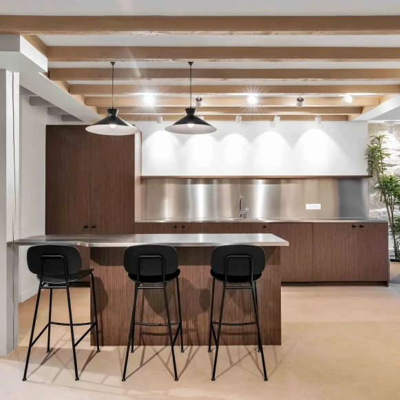 Espace indépendant 160 m² 26 postes Coworking Rue Nollet Paris 75017 - photo 3