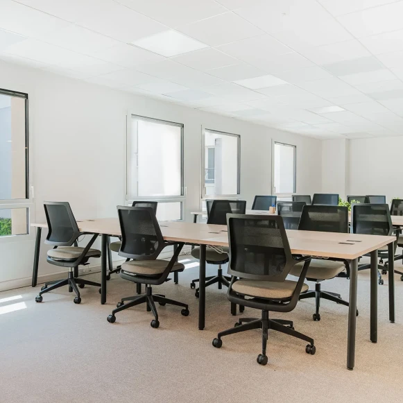 Bureau privé 68 m² 20 postes Location bureau Rue Ordener Paris 75018 - photo 1