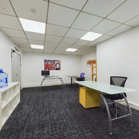 Bureau privé 64 m² 10 postes Location bureau Quai Gallieni Suresnes 92150 - photo 6