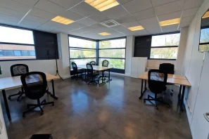 Bureau privé - 78180 - 6 postes - 1090€